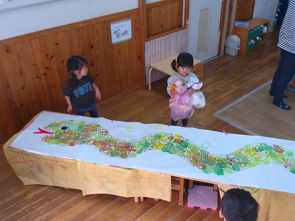 へびを作ろう🐍（さくらんぼ） - 社会福祉法人 将友会